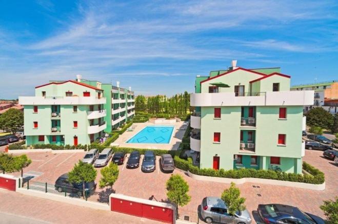 Residence Roberta Con Piscina - Agenzia Cocal Caorle Zewnętrze zdjęcie