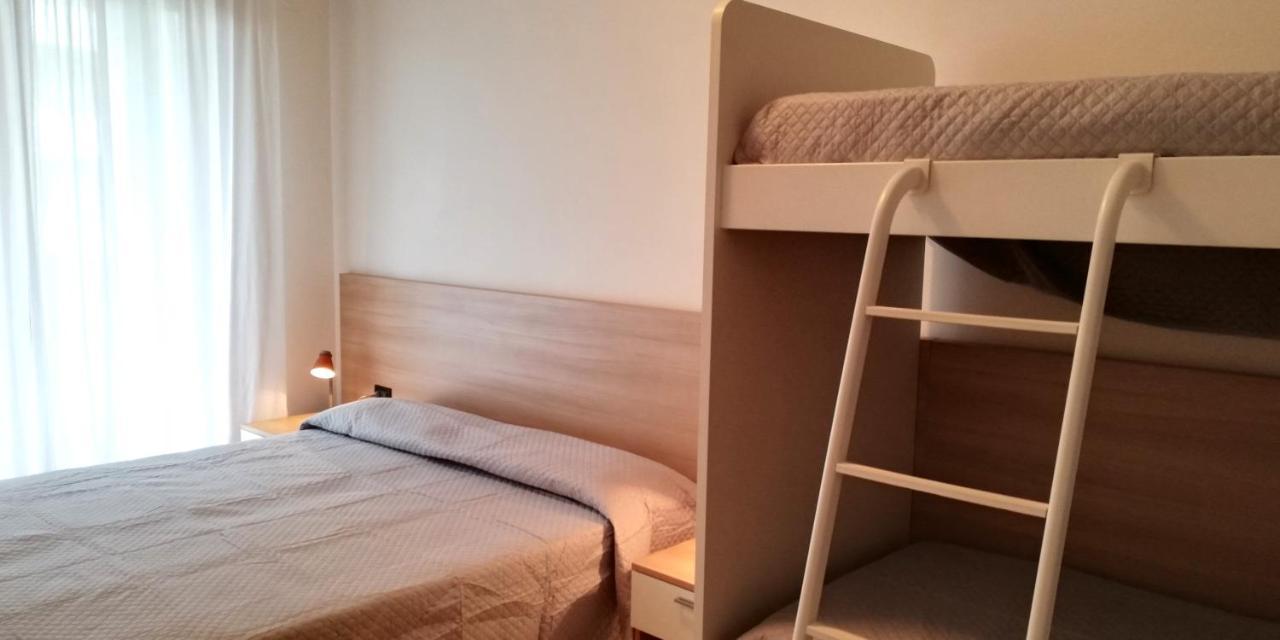 Residence Roberta Con Piscina - Agenzia Cocal Caorle Zewnętrze zdjęcie