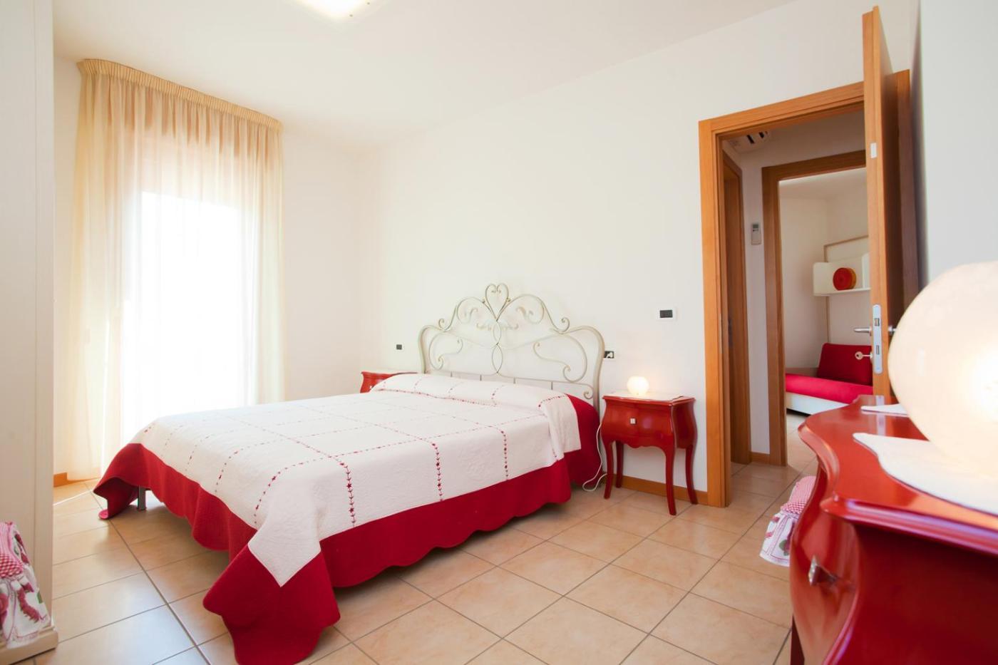 Residence Roberta Con Piscina - Agenzia Cocal Caorle Zewnętrze zdjęcie
