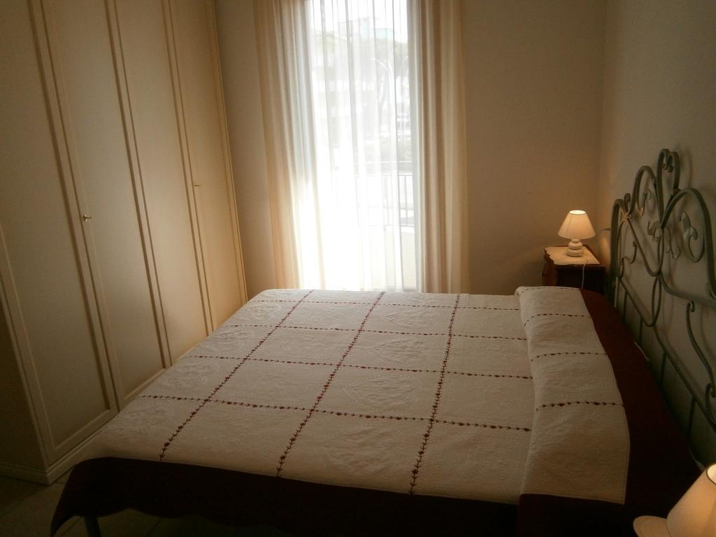 Residence Roberta Con Piscina - Agenzia Cocal Caorle Pokój zdjęcie
