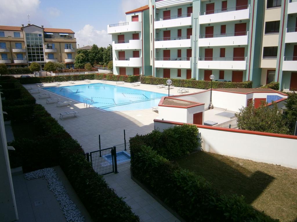 Residence Roberta Con Piscina - Agenzia Cocal Caorle Pokój zdjęcie