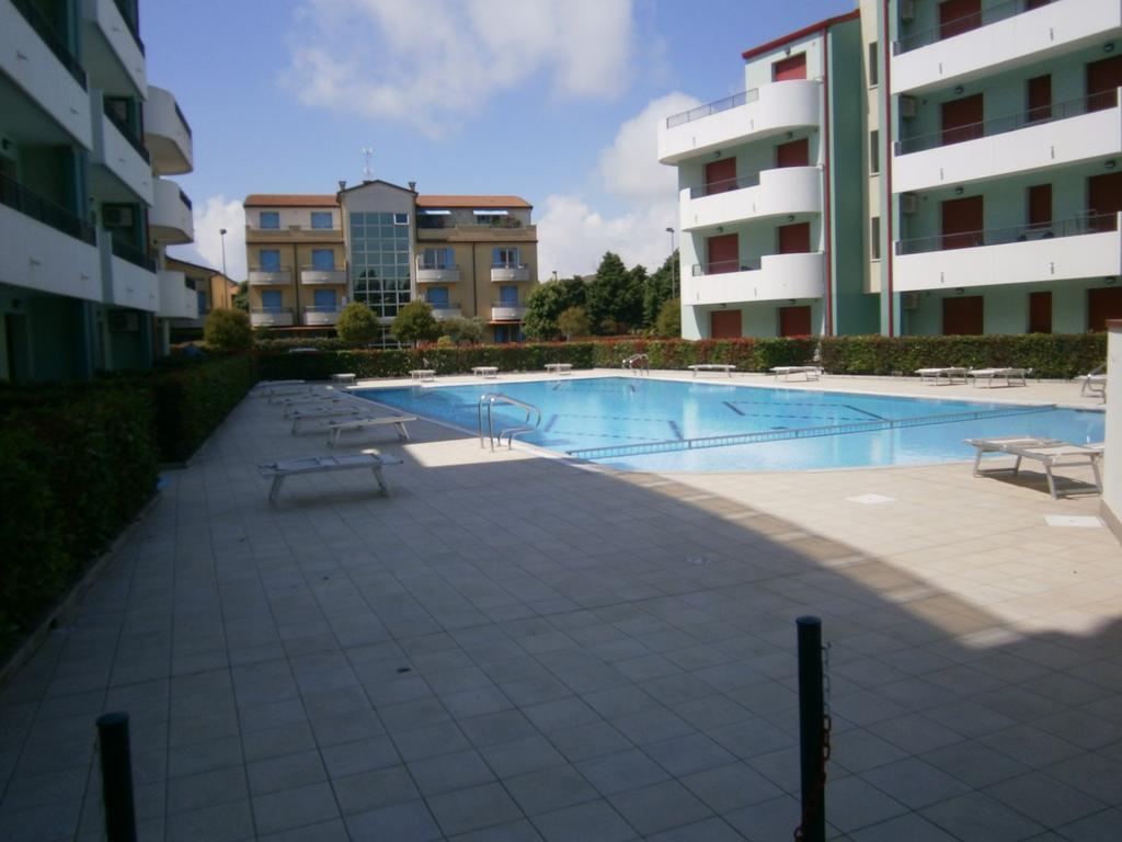 Residence Roberta Con Piscina - Agenzia Cocal Caorle Pokój zdjęcie